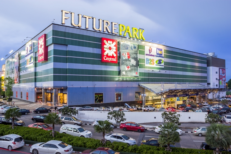 Bangkok - August 10: Future park Rangsit department store at dusk on August 10, 2013 in Bangkok Thailand.